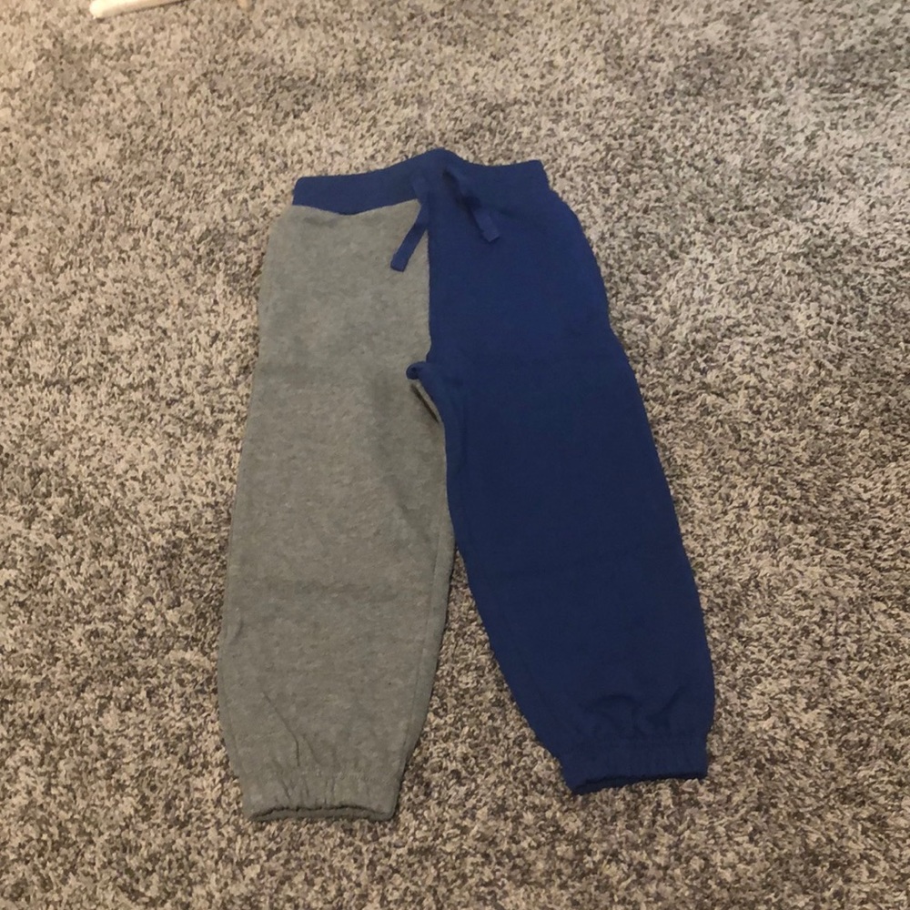 Brand new, never worn Hanna Andersson color block sweatpants